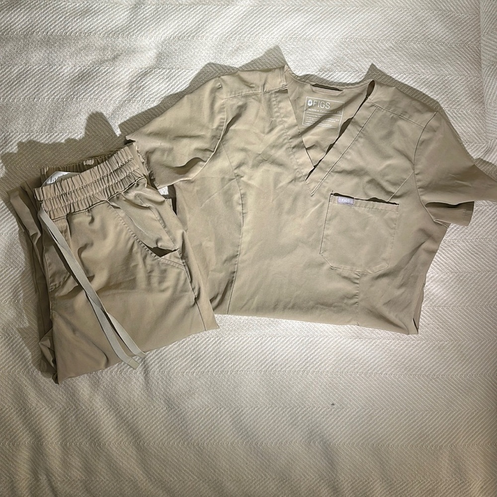 Figs scrub set, khaki/tan, size xsmall.